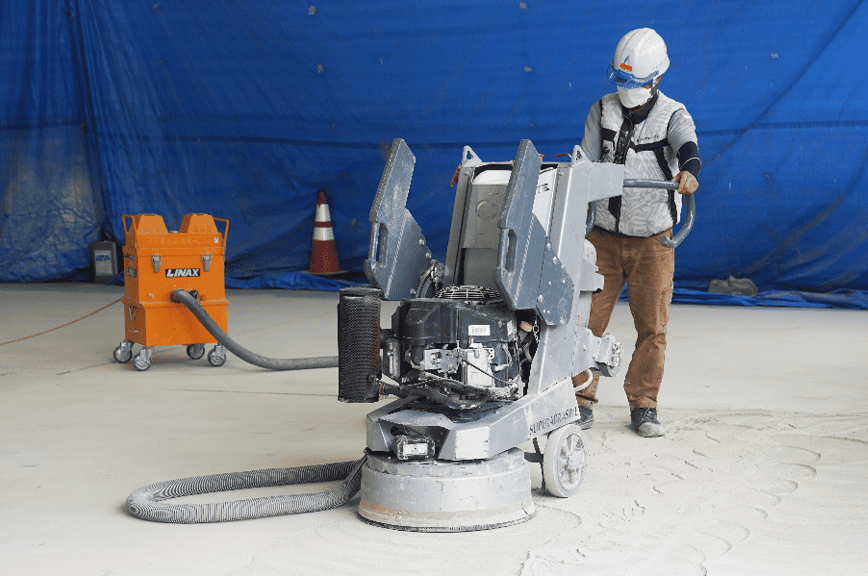 データセンタースラブ工法 画像55 LAVINA 20GE 研磨機