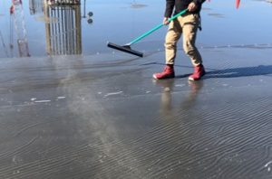 散水養生で水分を補う